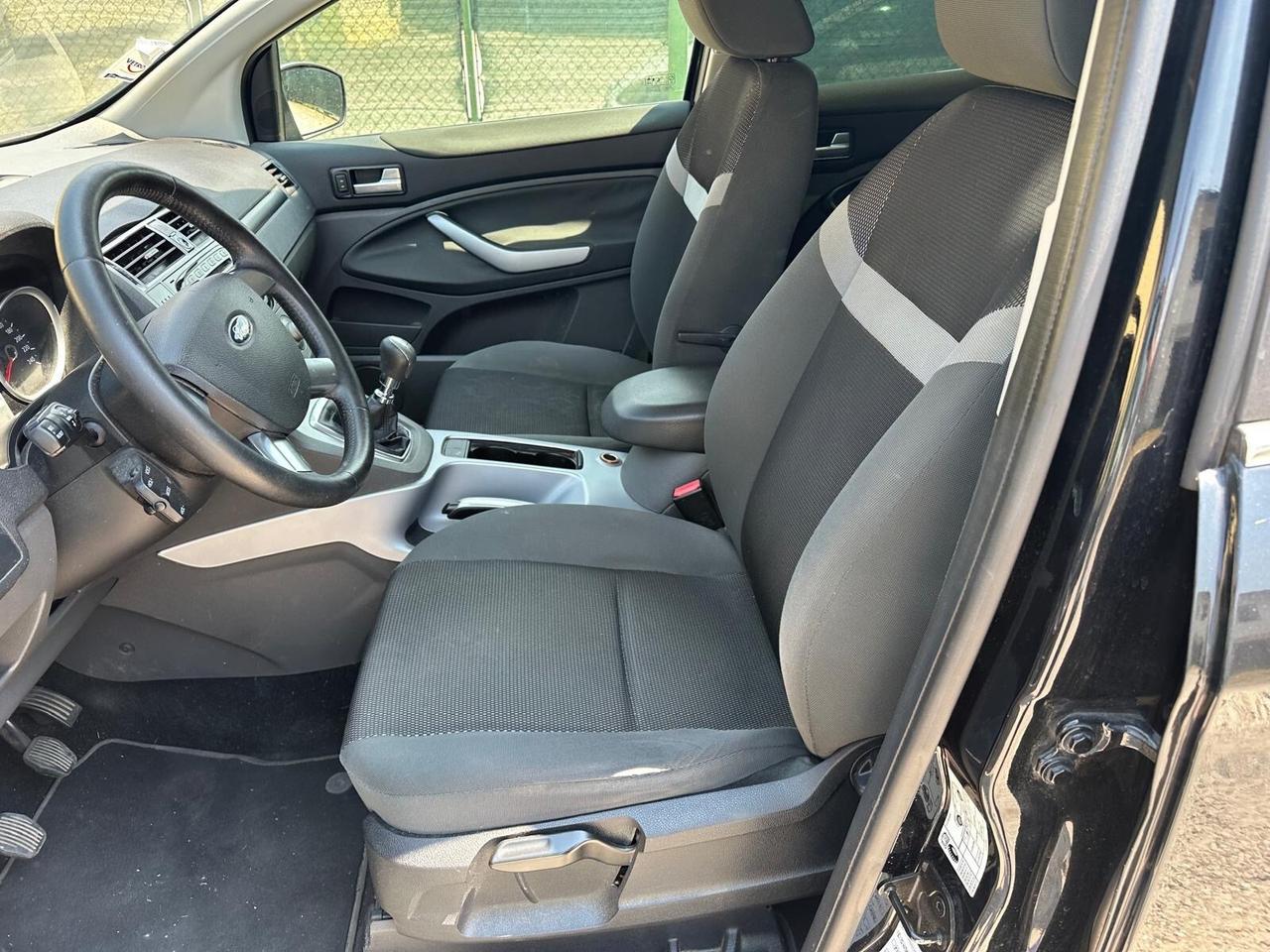 Ford Kuga 2.0 TDCi 140 CV 2WD Titanium