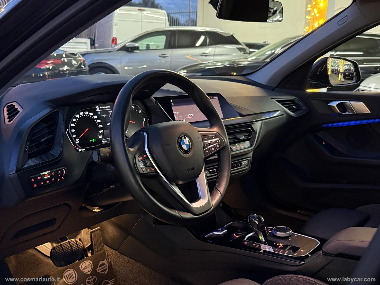 BMW 116d Sport AUTO LUCI AMBIENT, CARPLAY