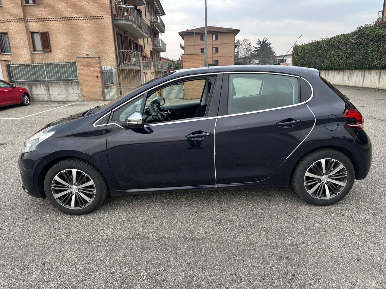 Peugeot 208 1,4 DIESEL EURO 6 NEOPATENTATI