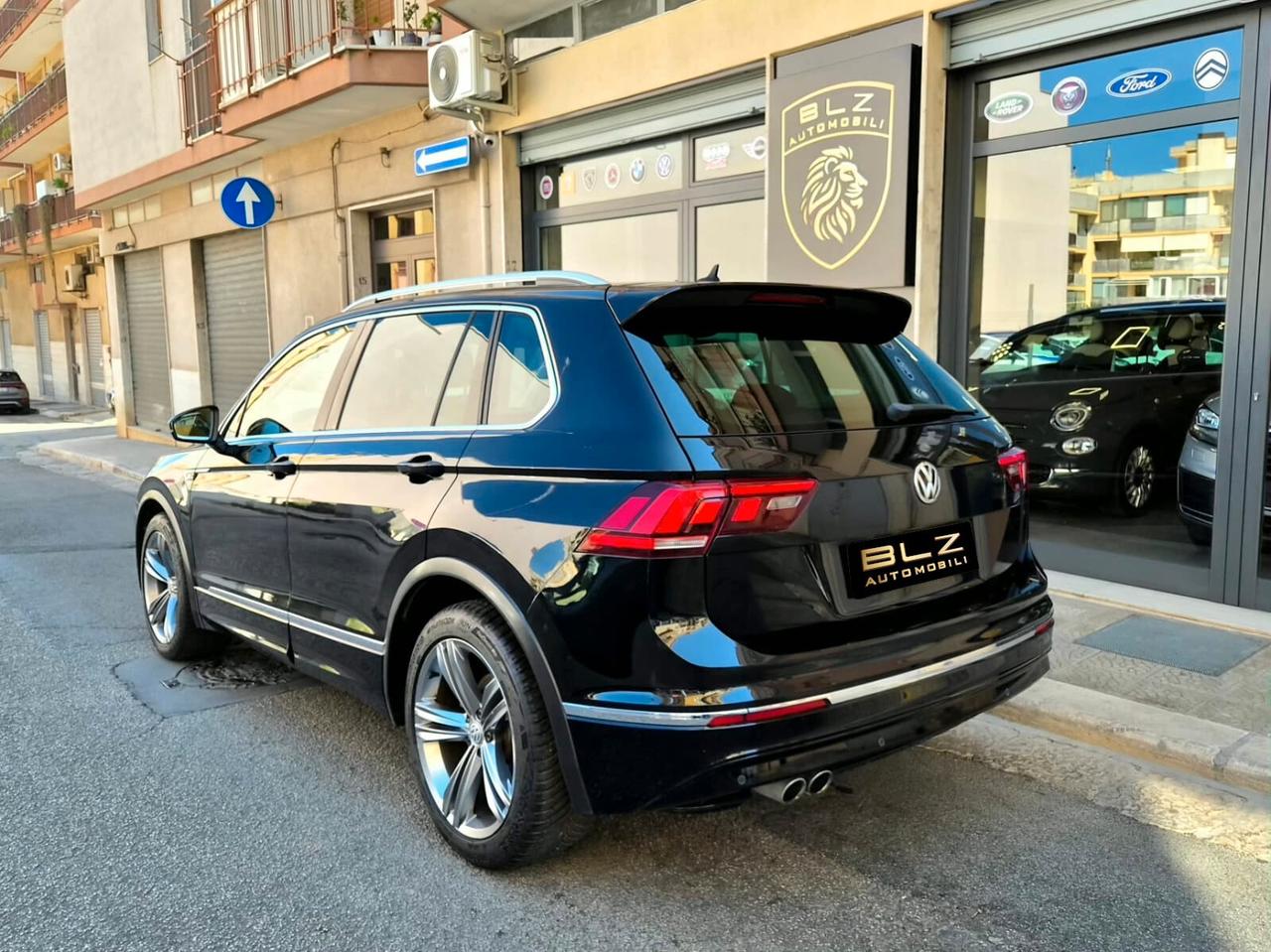 Volkswagen Tiguan 1.6 TDI SCR Sport BlueMotion Technology R-Line Edition