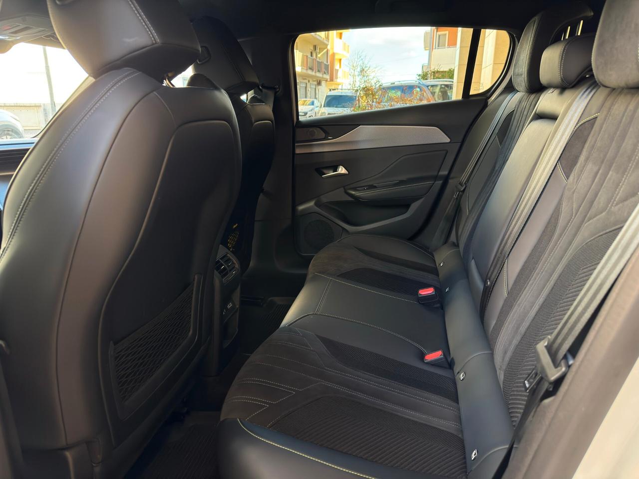 Peugeot 308 1.5 BlueHDi 130 cv S&S EAT8 GT Pack