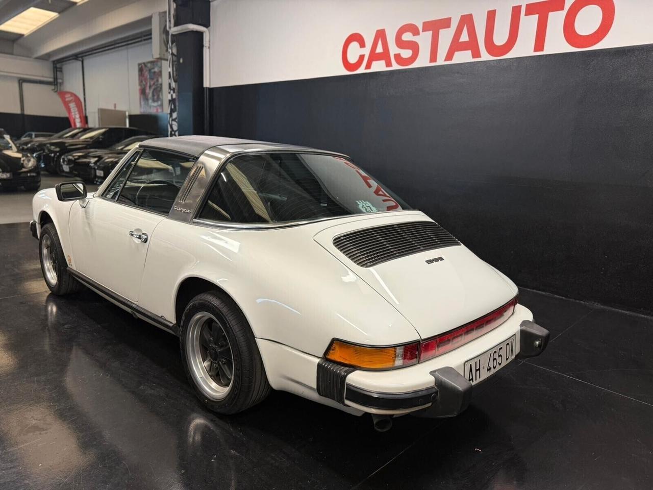 Porsche Carrera 911 2700 Targa