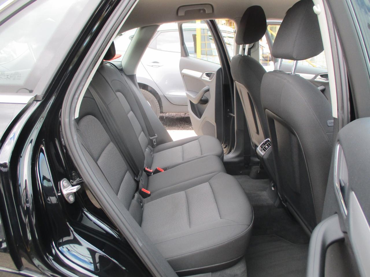 Audi Q3 2.0 TDI 120 CV S tronic PARI AL NUOVO