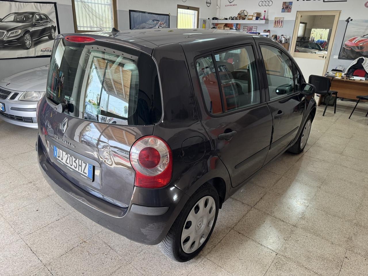 RENAULT MODUS 1.2 cc. De Luxe