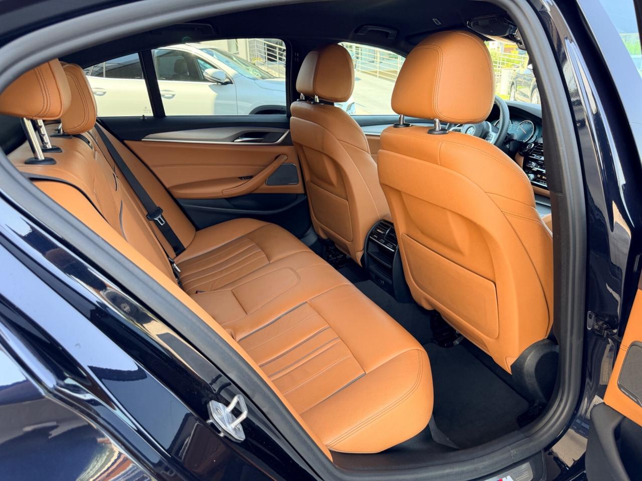Bmw 530d xDrive Msport 249cv uni pro da vetrina
