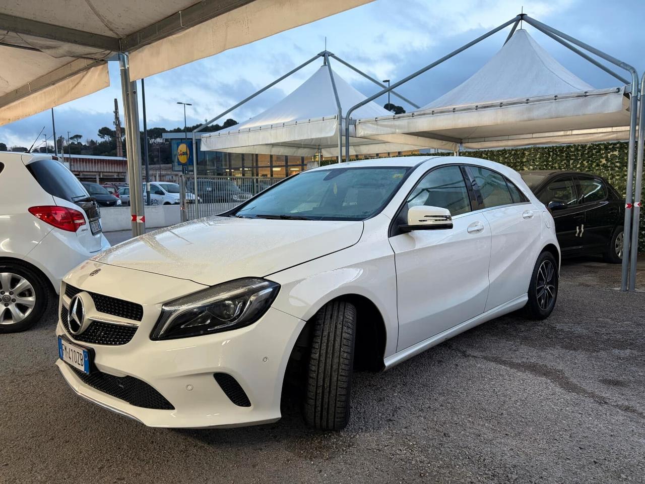 Mercedes-benz A 160 d Premium