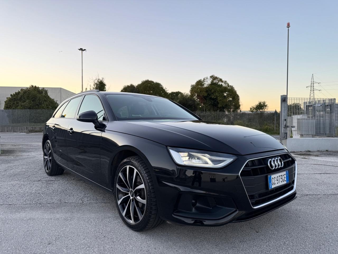 AUDI A4 Avant 2.0 Tdi S-Tronic - Led Virtual 18