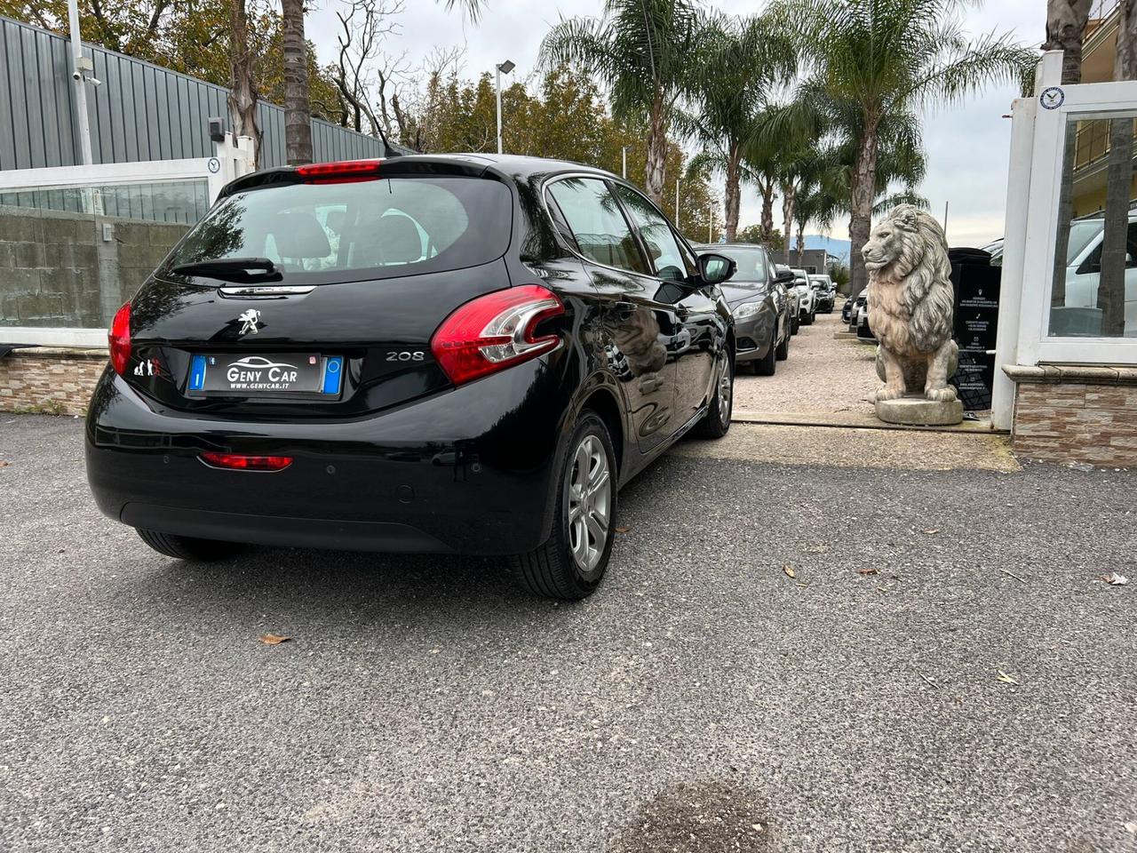 Peugeot 208 1.4 HDi 68 CV 5 porte Allure