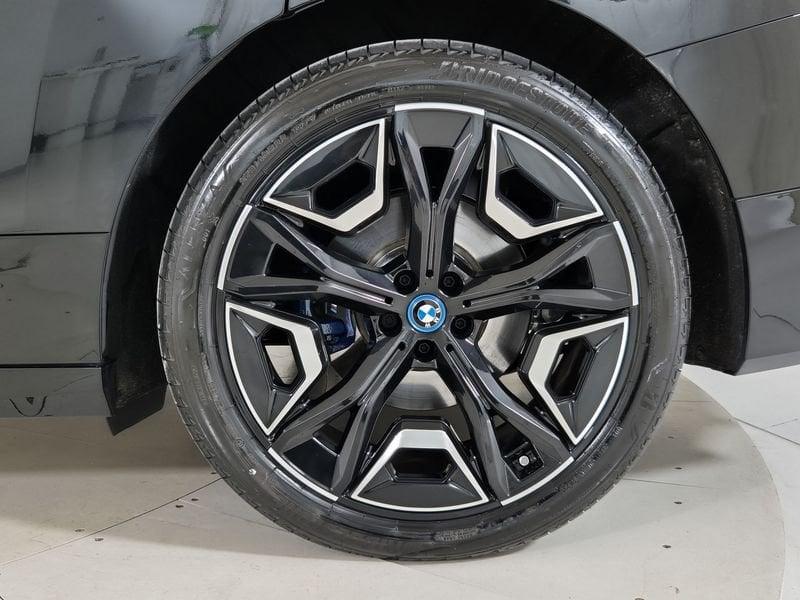 BMW iX BMW i M60