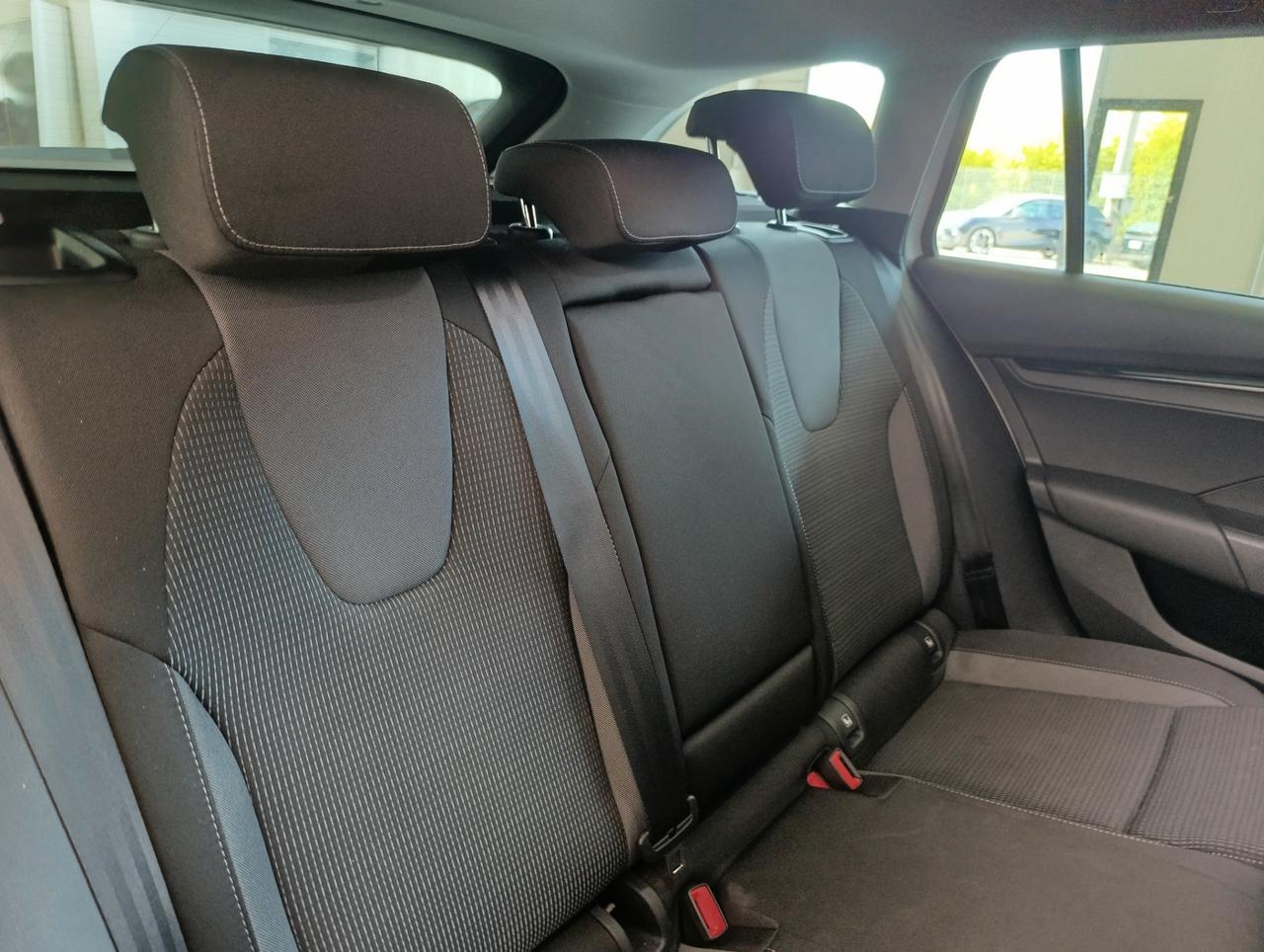 Skoda Octavia Wagon 1.5 g-tec Executive 130cv dsg