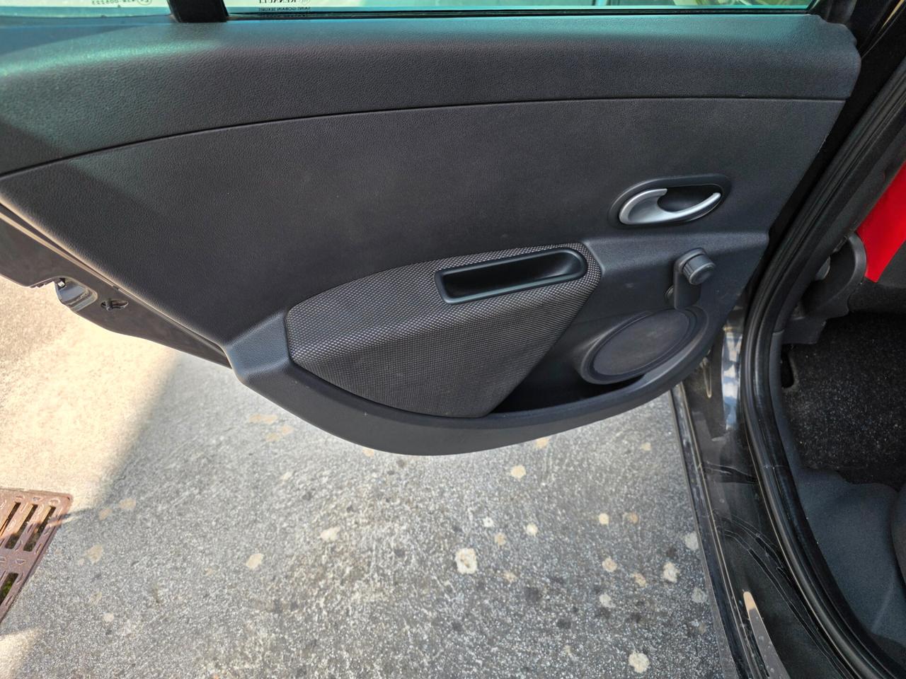 Renault Clio 1.2 16V 5 porte Rip Curl