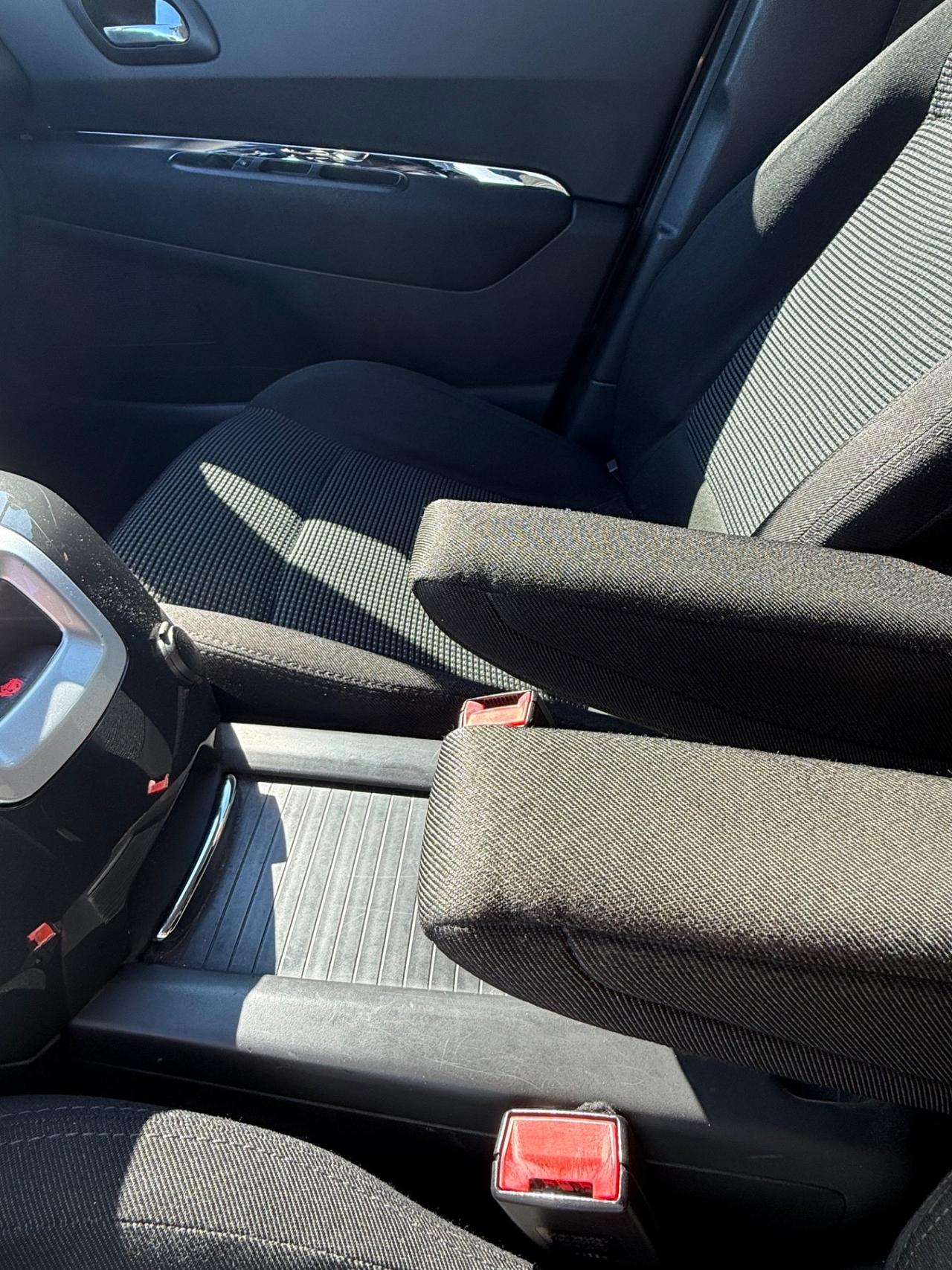 Peugeot 5008 1.6 gancio traino 7 posti