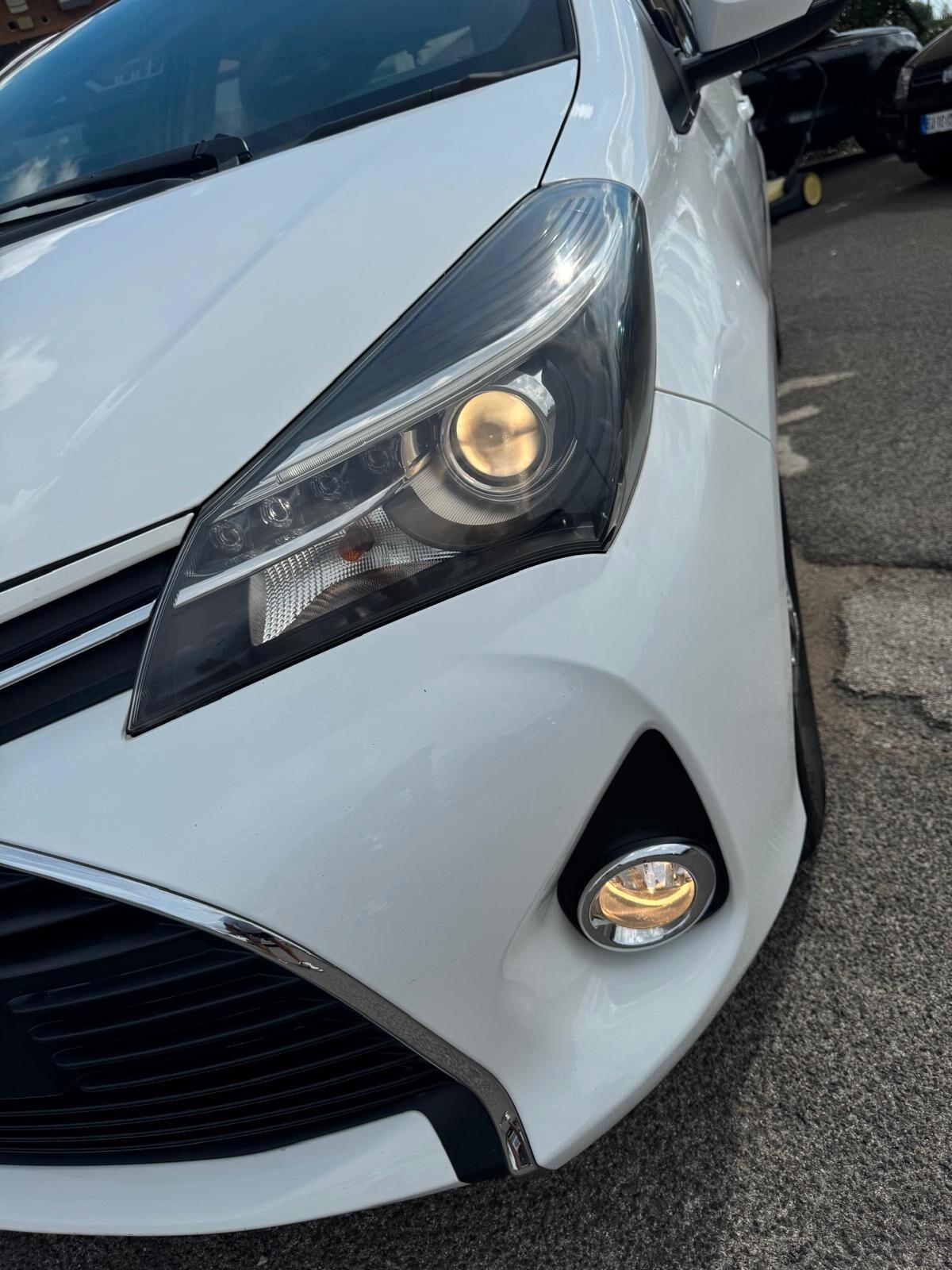 Toyota Yaris 1.0 VVT-I 69CV 5P LOUNGE 2016