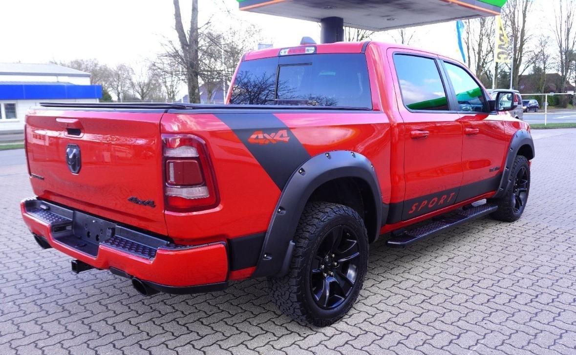 Dodge RAM 5.7 HEMI CrewCab Sport