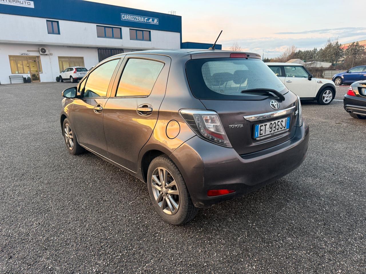 Toyota Yaris 1.0 5 porte Lounge