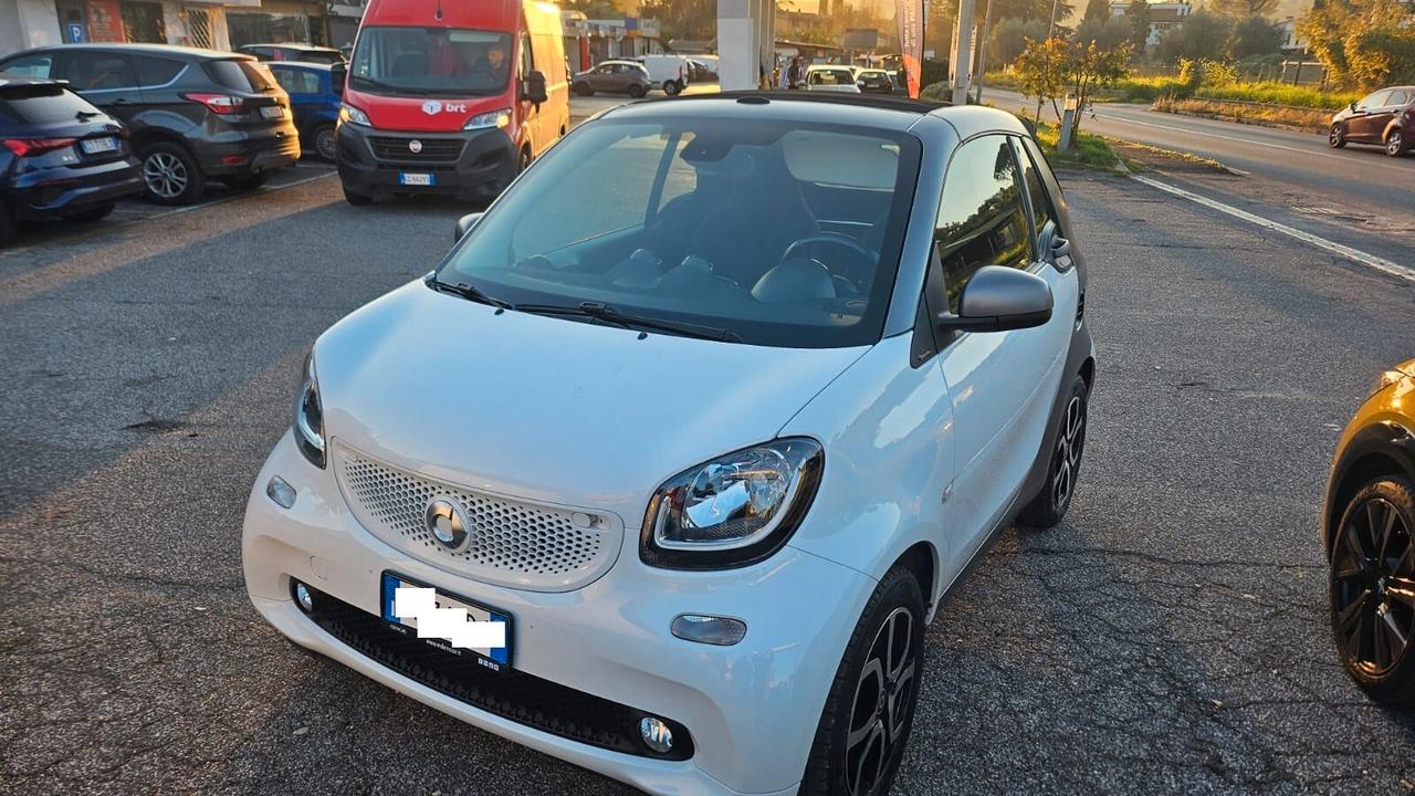 Smart ForTwo 90 0.9 T twinamic cabrio Passion STUPENDA, NAVI, VOLANTE MULTIFUNZIONE, FARI LED, BRACCIOLO, BELLISSIMA!!!!!