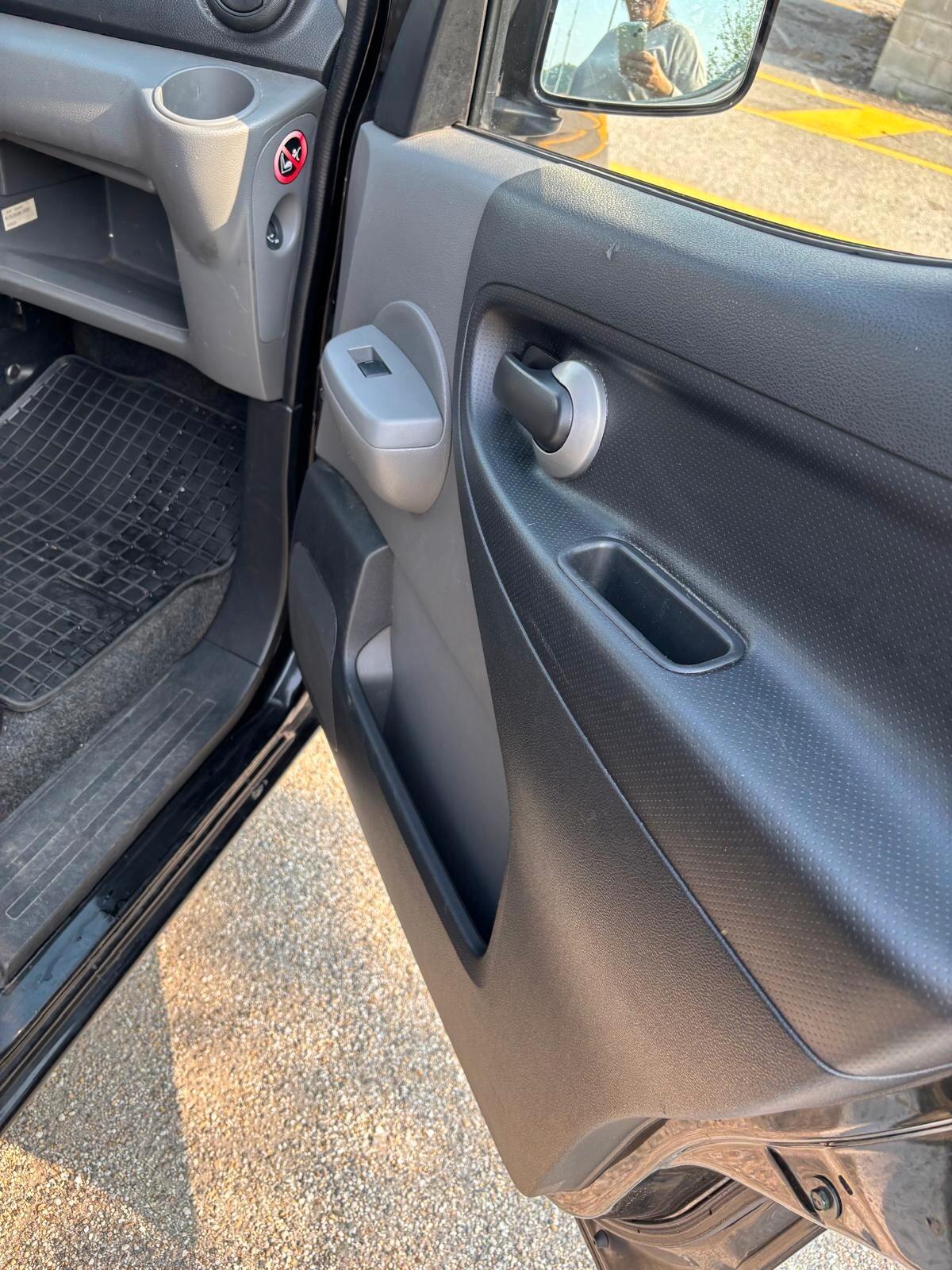 Nissan NV200 EVALIA 1.5 dCi 90CV Bus 7 POSTI CON GANCIO TRAINO UNICO PROPRIETARIO