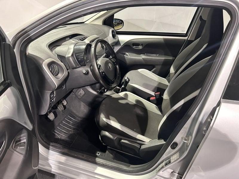 Toyota Aygo 1.0 VVT-i x-play TSS