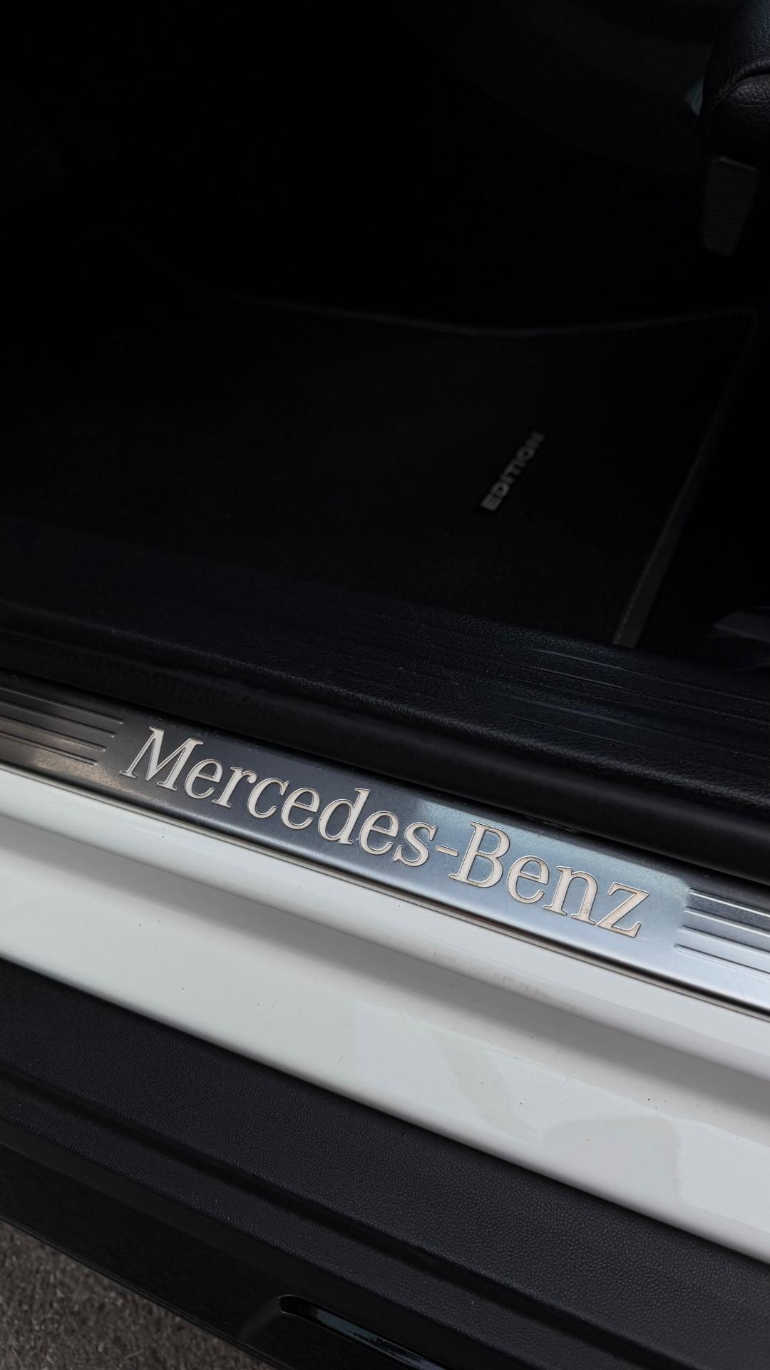 Mercedes-benz GLA 200 Premium night edition