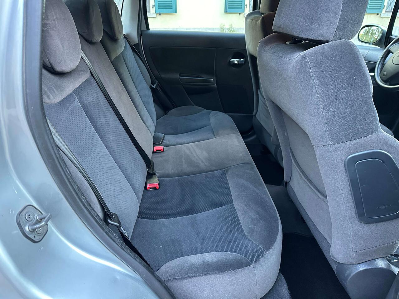 Citroen C3 1.4 HDi 68CV - Cambio Automatico