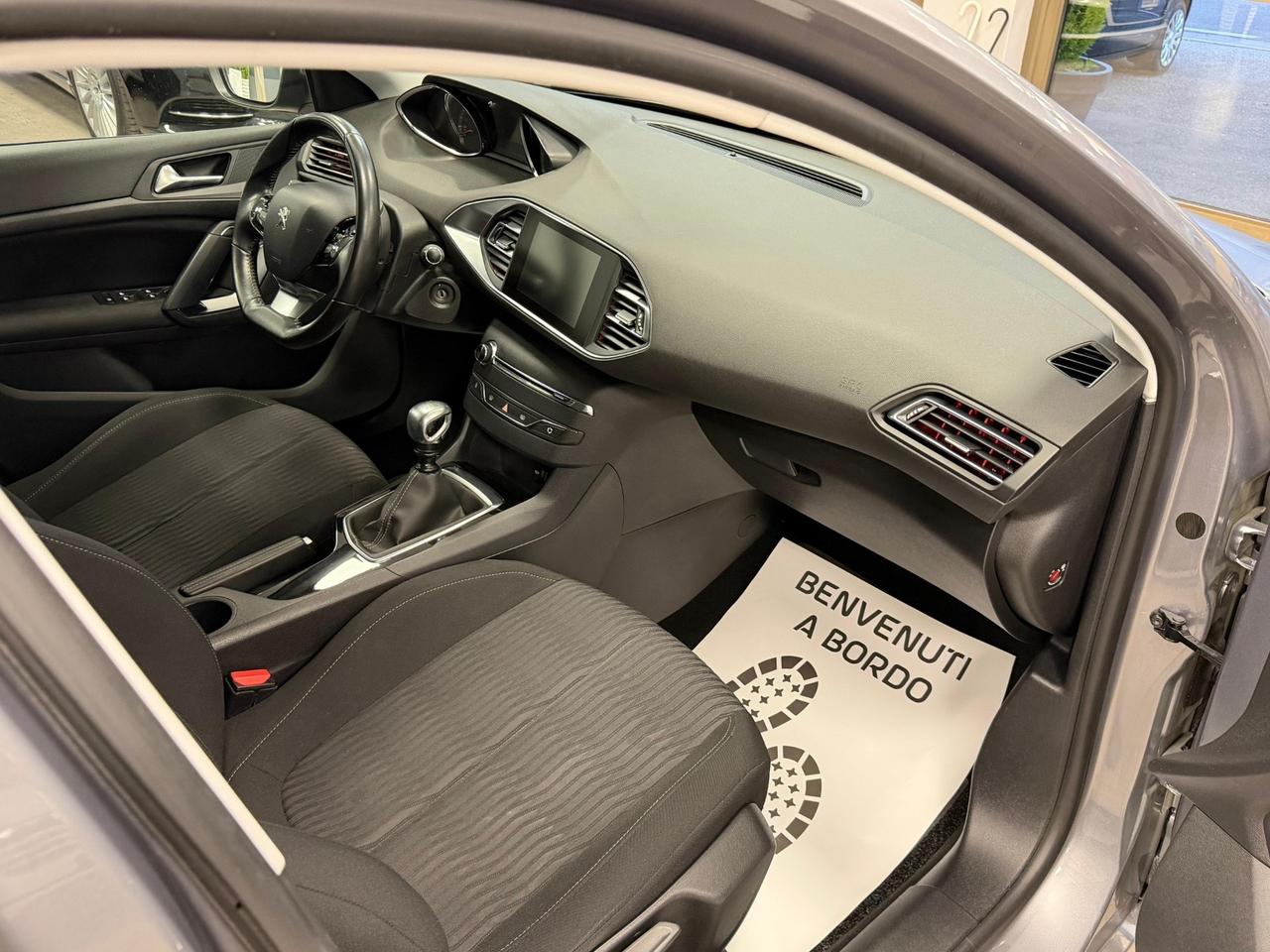 Peugeot 308 1.6 e-HDi 115 CV Stop&Start Allure