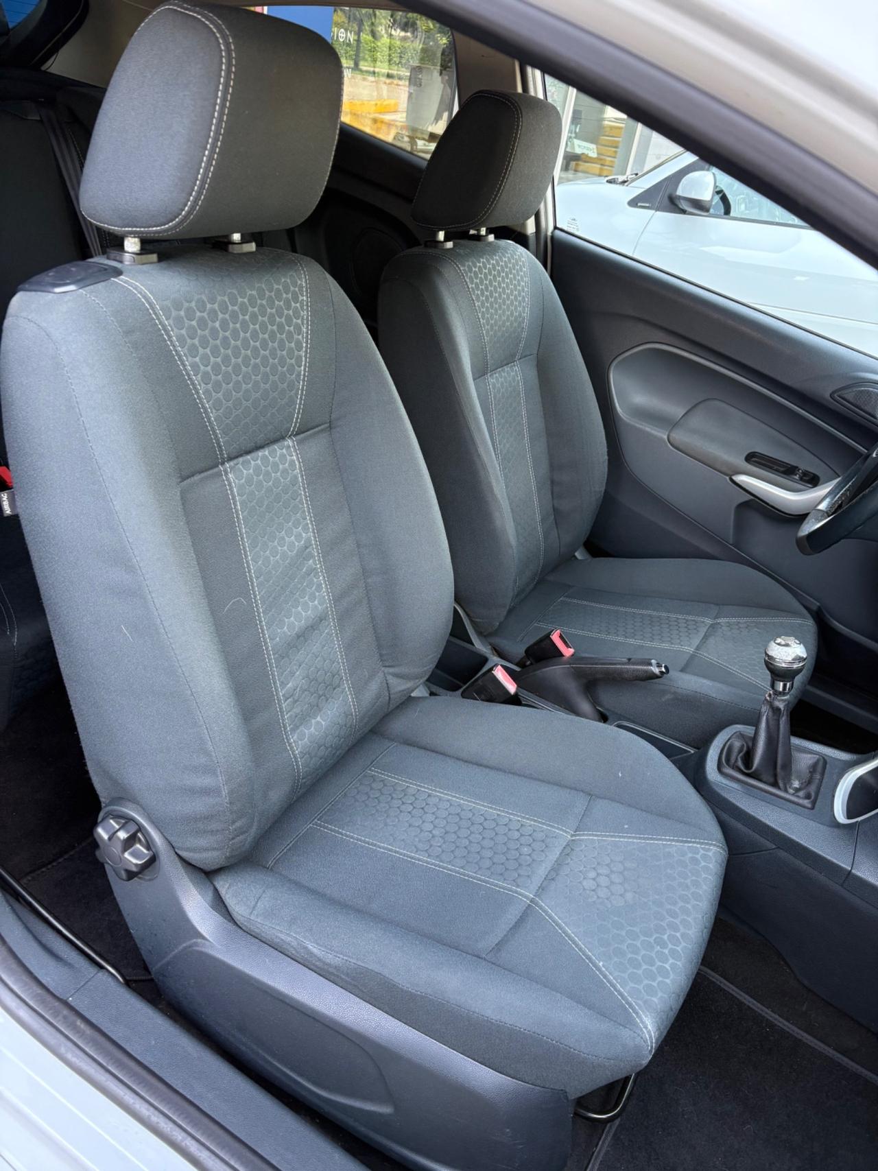 Ford Fiesta st-line 1.4 tdci Neopatentati
