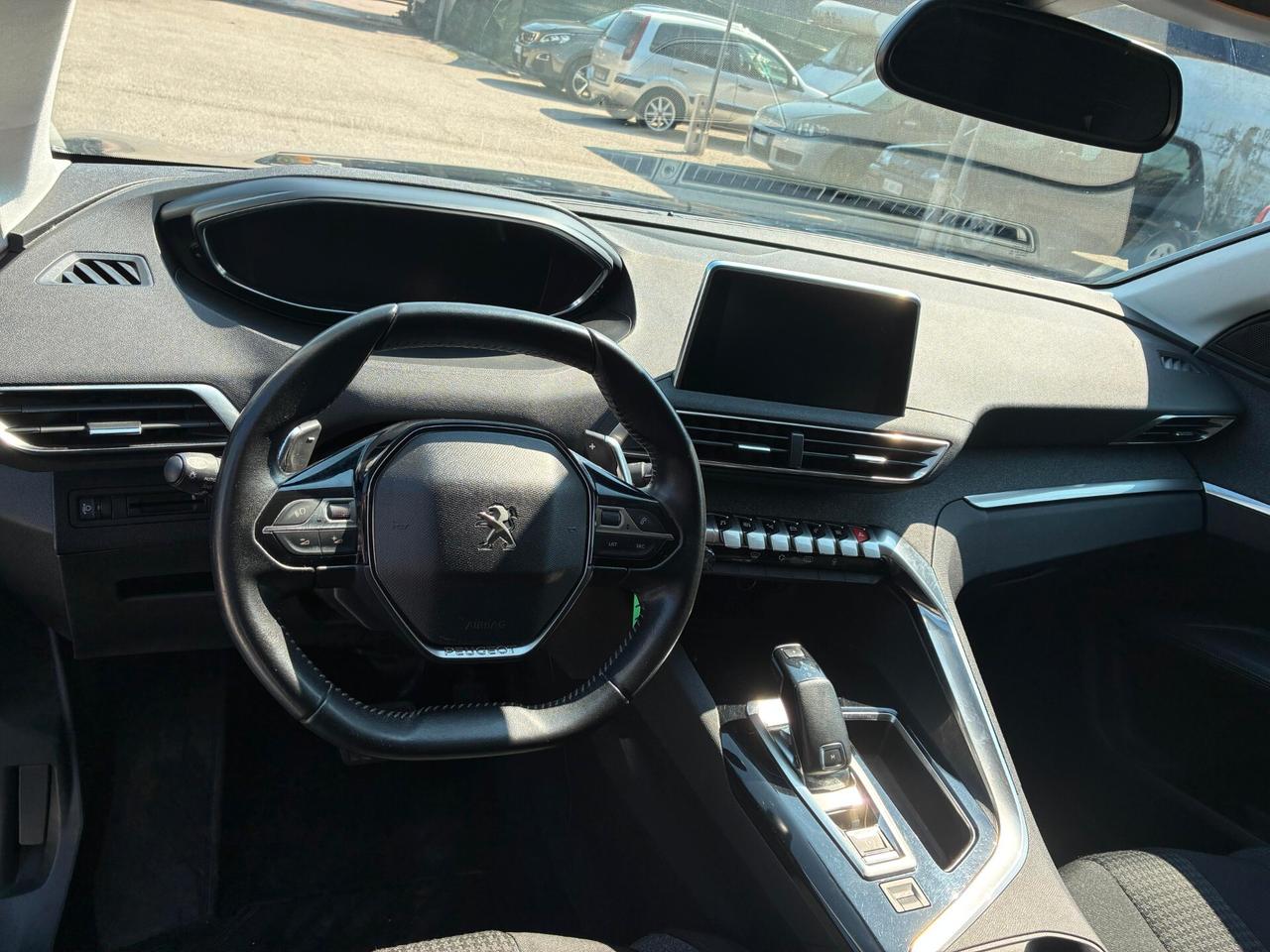 Peugeot 3008 BlueHDi 130 S&S EAT8 Business