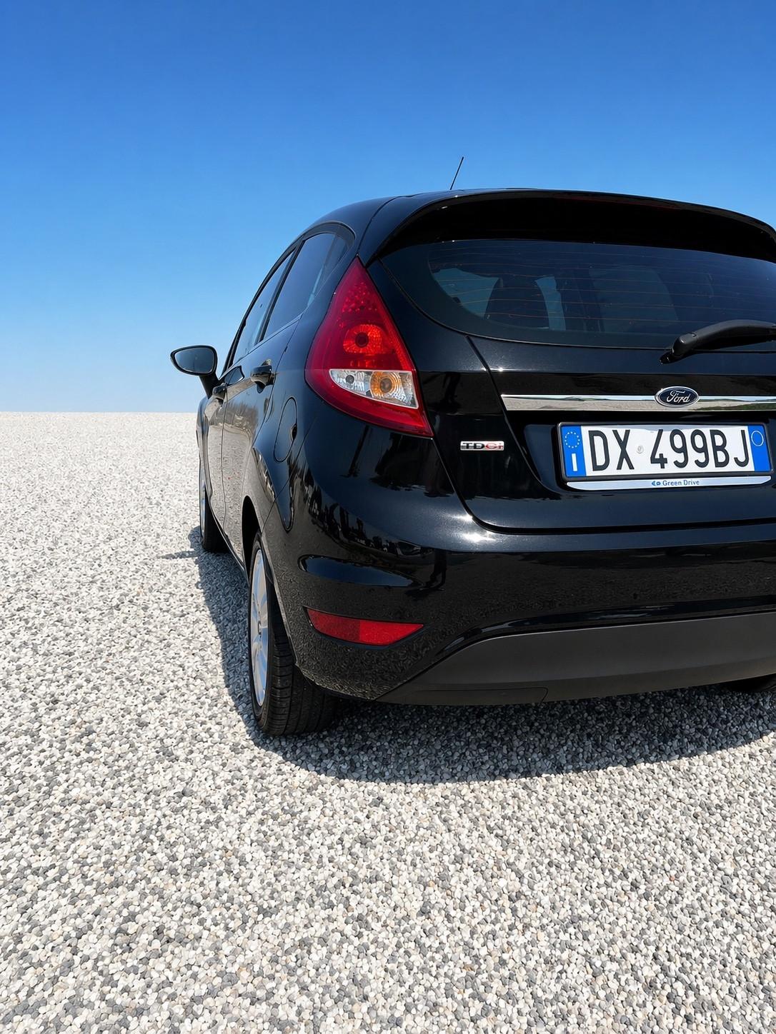 Ford Fiesta 1.4 TDCi 5p. Ghia