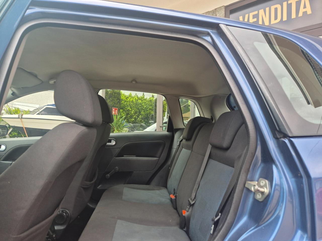 Ford Fiesta 1.4 TDCi 70CV 5 porte/ OK NEOPATENTATI