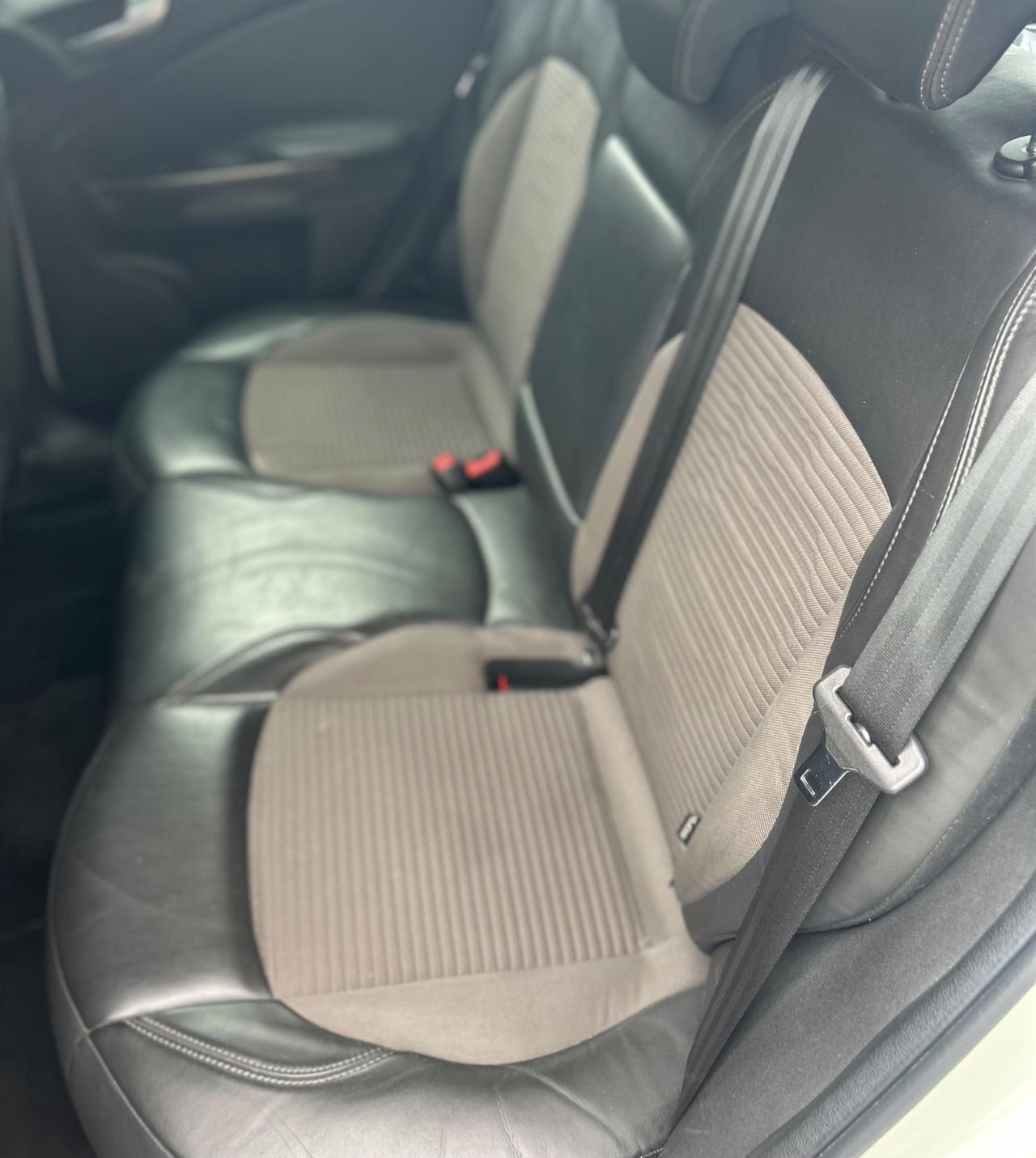 Alfa Romeo Giulietta JTDm-2 Exclusive Sport Pack