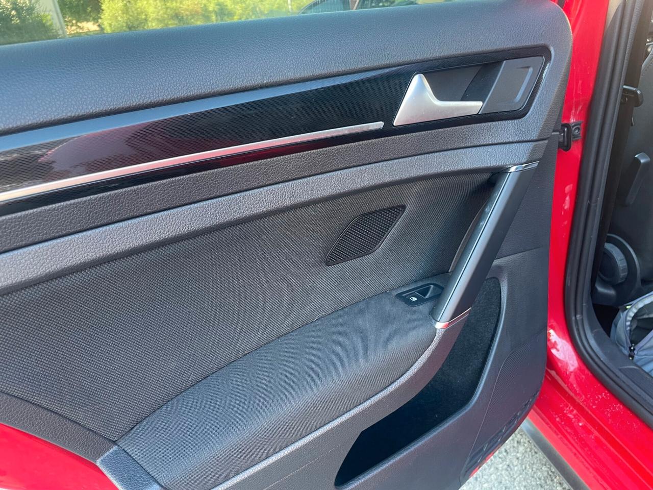 Volkswagen Golf GTI VII 5p 2.0 tsi 220CV