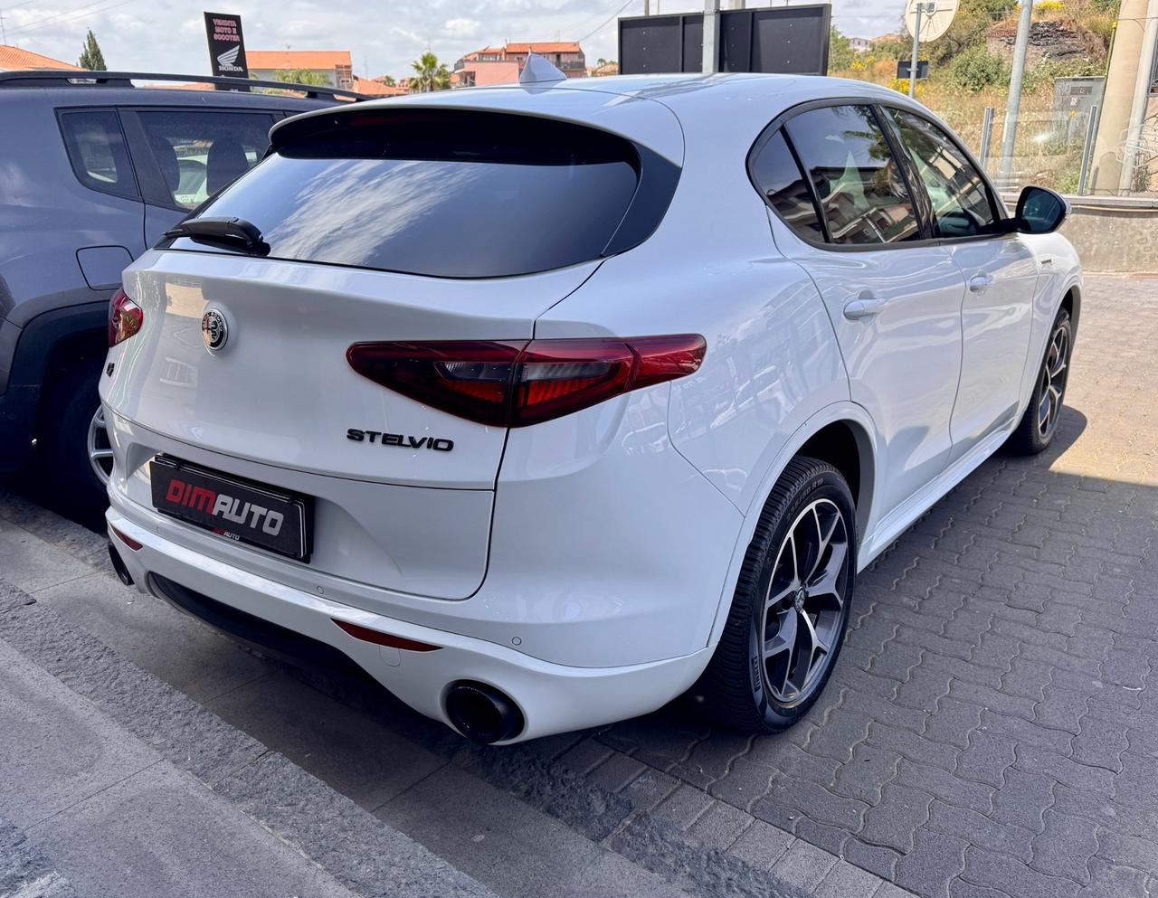 Alfa Romeo Stelvio 2.2 Turbodiesel 210 CV AT8 Q4 Super