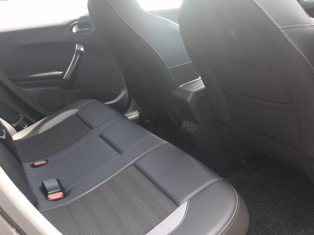 PEUGEOT 2008 1.6 bluehdi allure 100cv del 2017