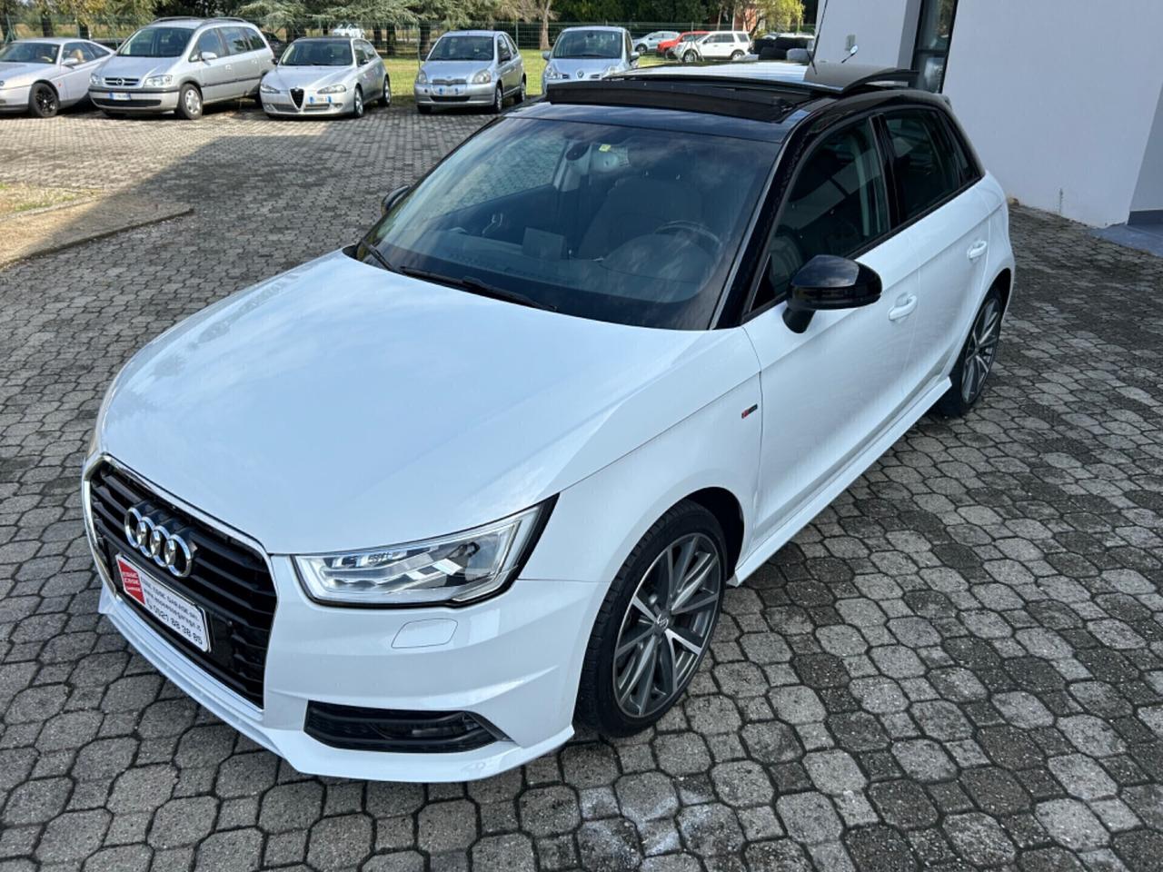 Audi A1 1.6 TDI 116 CV S tronic |S-LINE |TETTO PANO |NEOPATENTATI