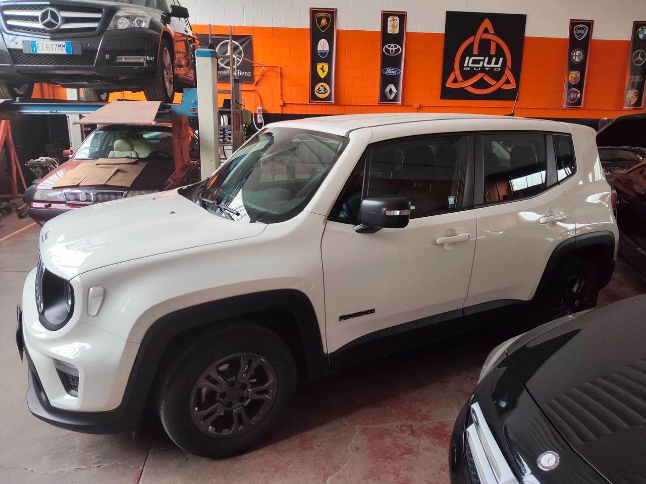 Renegade Limited NO OBBLIGO FINANZIAMENTO!