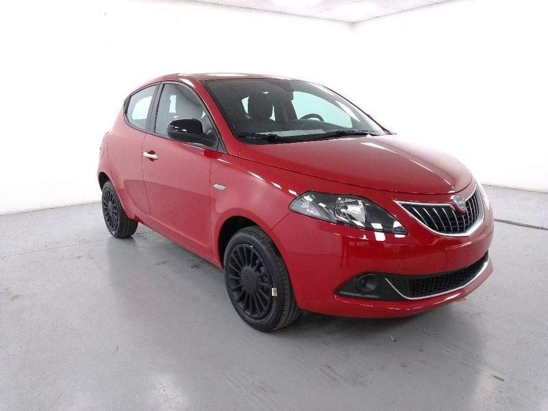 Lancia Ypsilon 1.0 firefly hybrid Silver s&s 70cv