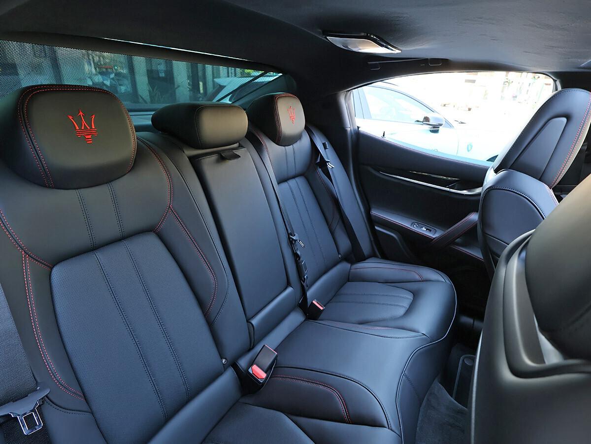 Maserati Ghibli Modena S Q4 3.0 V6 430 cv