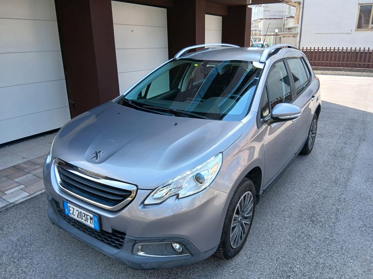 Peugeot 2008 BlueHDi 75 Active Ok per neo patentati TUA a € 158 mese