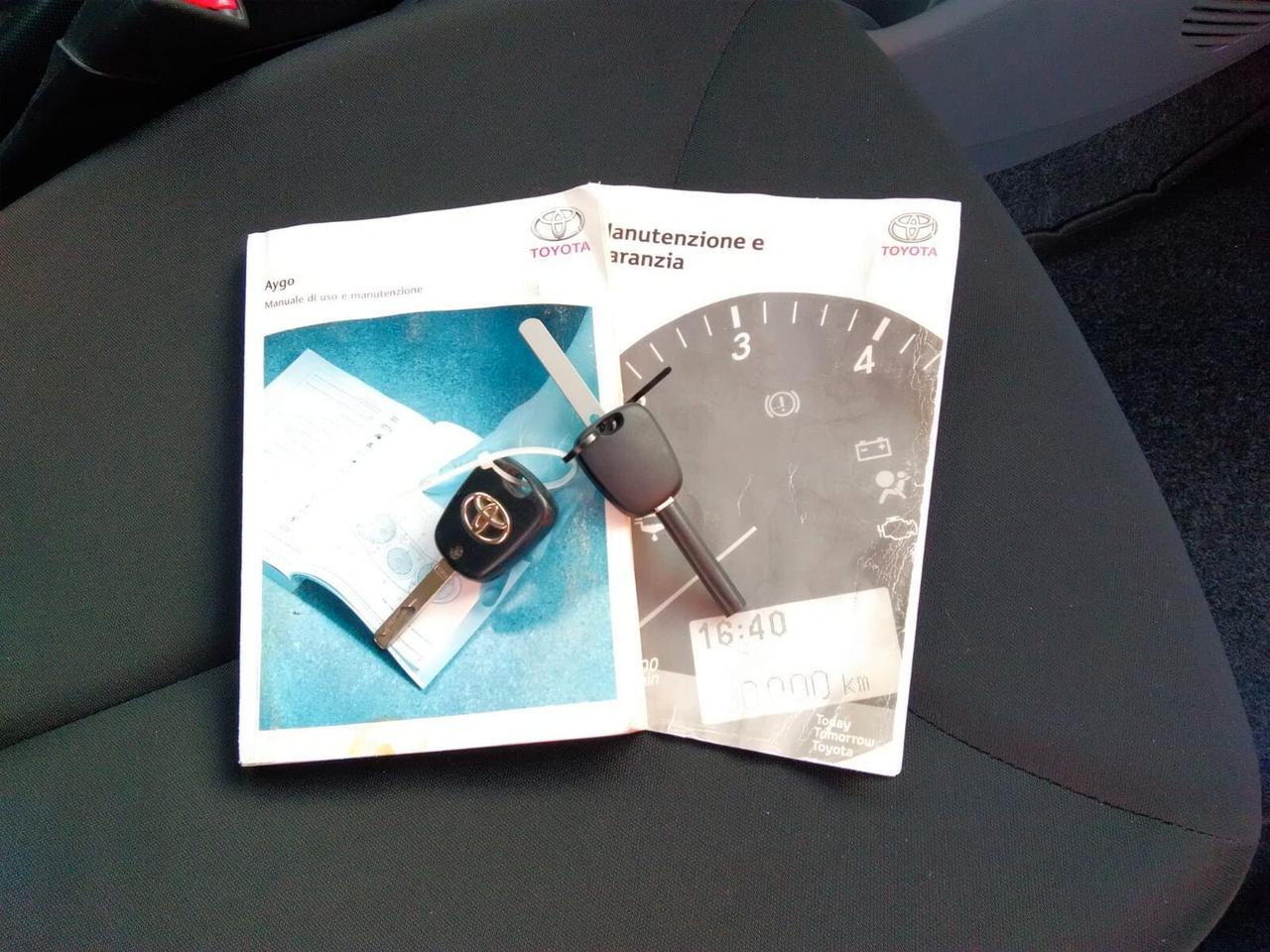 Toyota Aygo 1.0 - SOLO 37.000 KM - Unipro