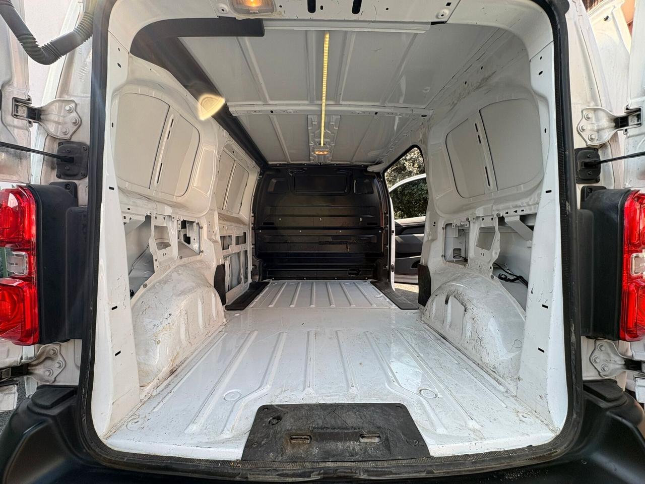 Fiat Scudo 1.5 BlueHDi 120 CV PL-TN Furgone Lounge (88 kw)