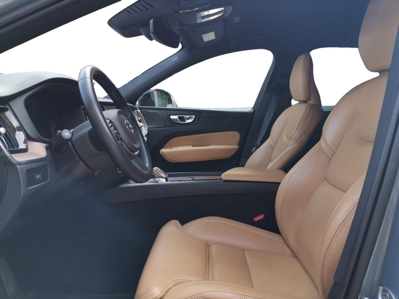 VOLVO XC60 II - XC60 N1 2.0 B4 d Ultimate Dark awd auto