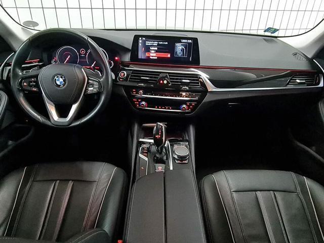 BMW Serie 5 Touring 520 d Luxury Steptronic