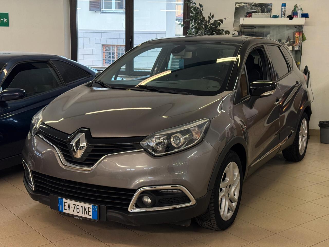 RENAULT CAPTUR 1.5cc 90CV DIESEL AUTO NEOPATENTATI