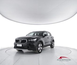 VOLVO XC40 D3 Momentum - AUTOCARRO N1