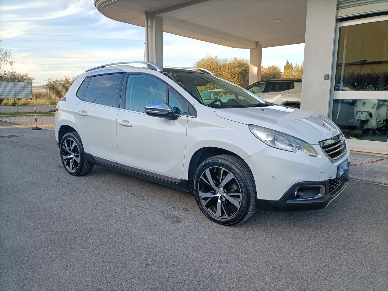 Peugeot 2008 1.6 e-HDi 115 CV TETTO Allure