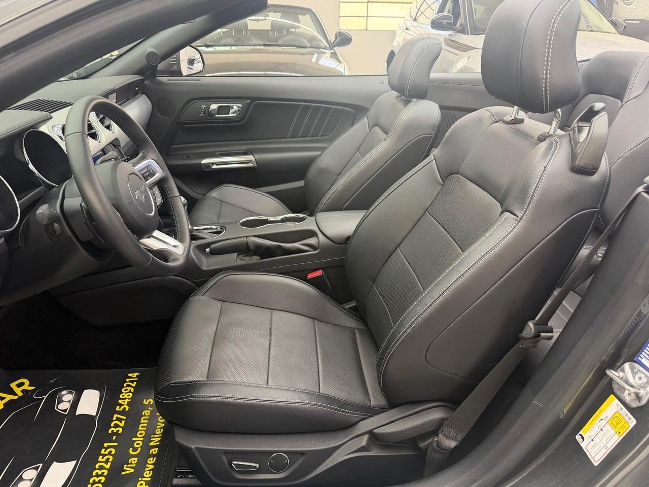 Ford Mustang Convertible 5.0 V8 421CV - Benzina