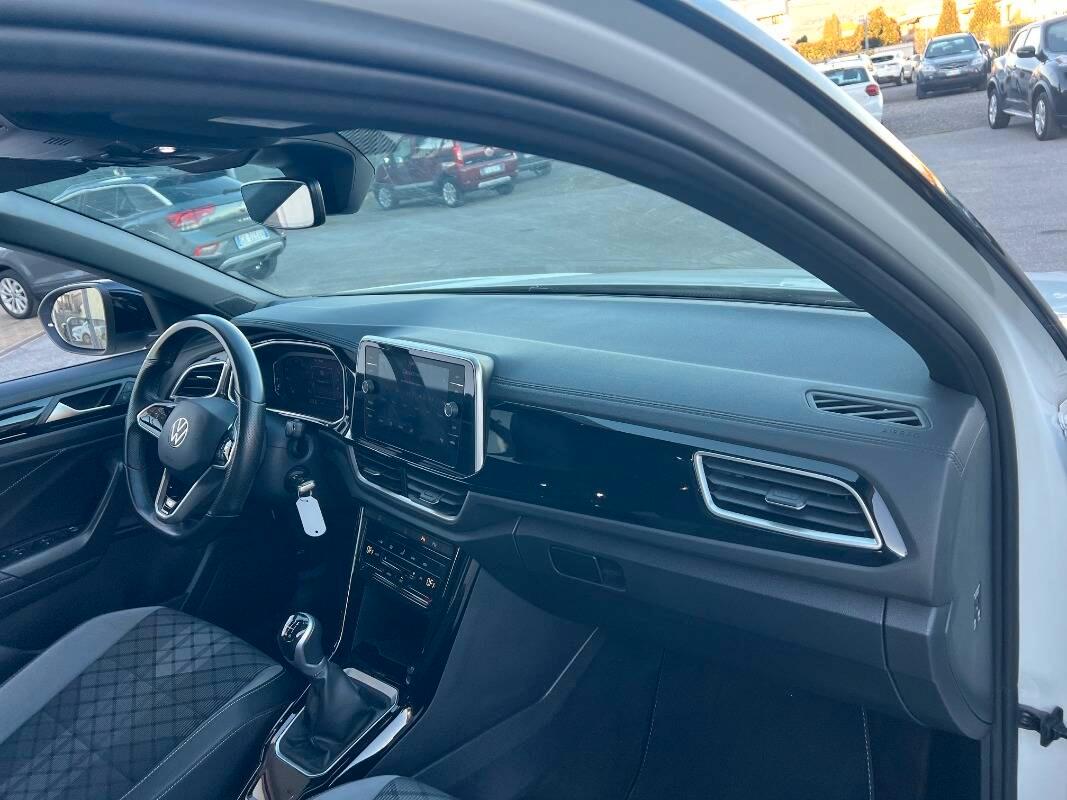 Volkswagen T-Roc 1.0 tsi R-Line 110cv