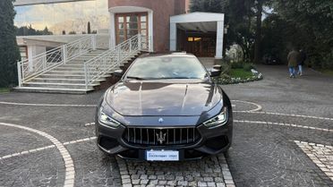Maserati Ghibli V6 Diesel Gransport TETTO