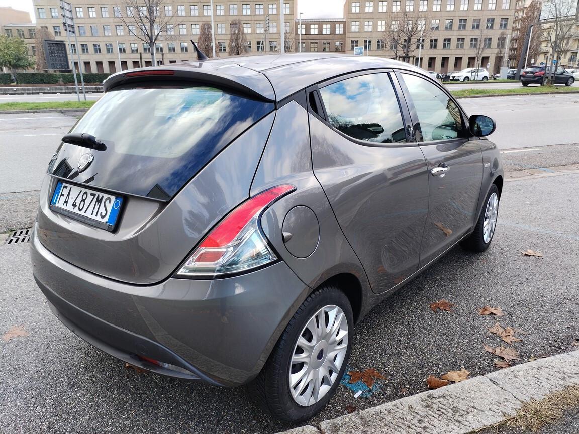 Lancia Ypsilon 1.2 69 CV 5p Silver 117000km euro 6 8/2015
