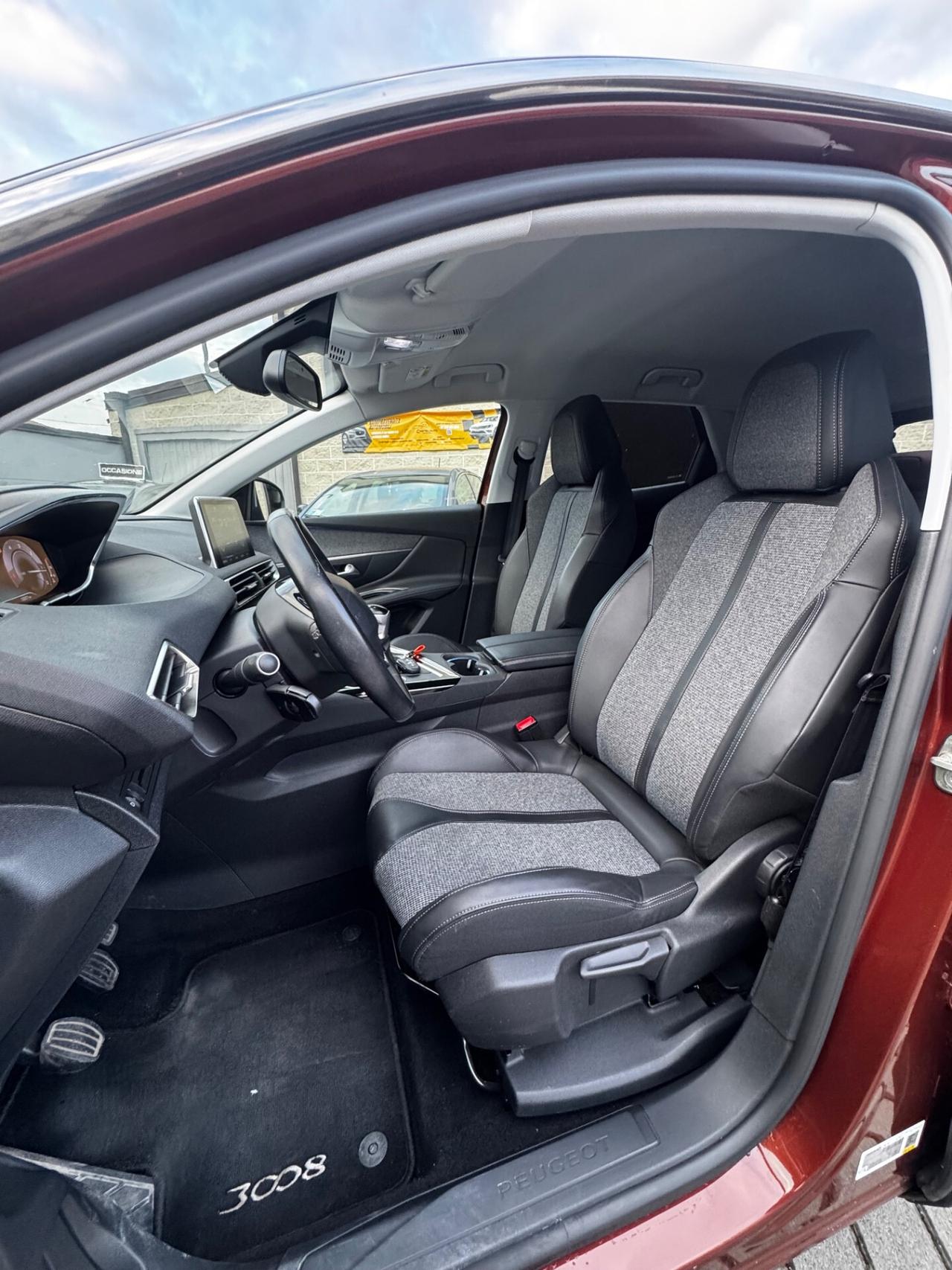 Peugeot 3008 BlueHDi 130 S&S Allure